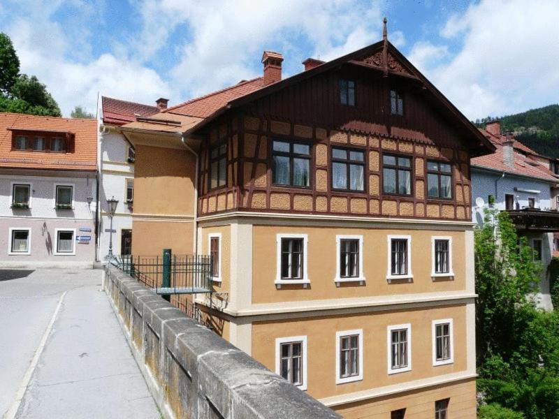 Apartment Zur Bruecke Murau Bagian luar foto